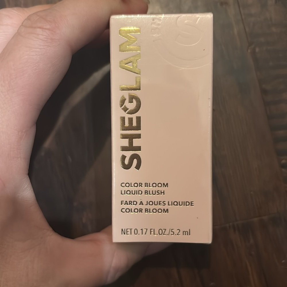 SHEGLAM COLOR BLOOM LIQUID BLUSH in ON POINT 💕 - Picture 8 of 13